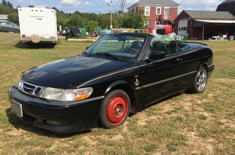 Illustration for article titled For $2,200, Would You Buy This Friggin’ 2001 Saab 9-3 Viggen?